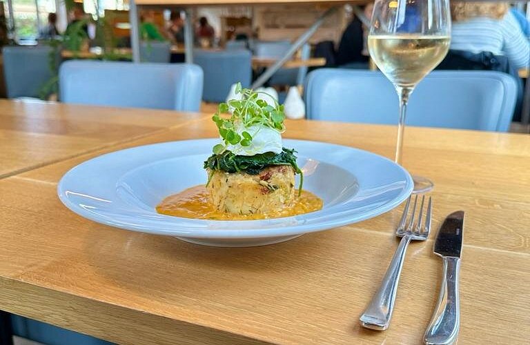https://travelstype.co.uk/cosa-nostra-whitby-a-taste-of-authentic-italian-dining-by-the-sea/